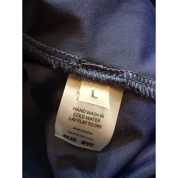 ALIX NYC Women's Crew Neck Cold Shoulder Long Sleeve Top Navy Blue Large - Picture 9 of 13